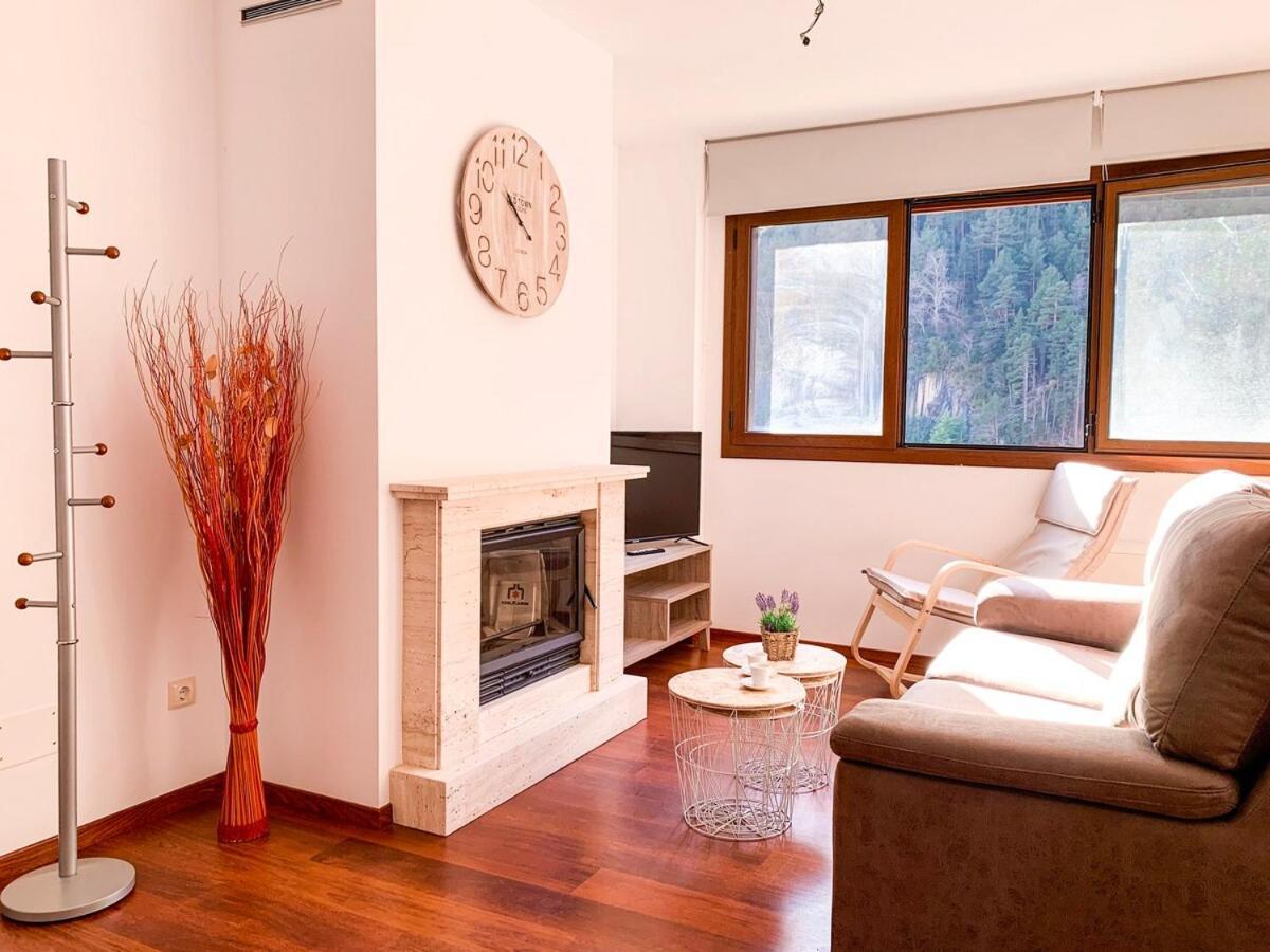 Apartamento Font Blanca En Arinsal Mas de Ribafeta المظهر الخارجي الصورة